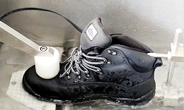 百华劳保|听厂家聊聊如何检测防水劳保鞋？